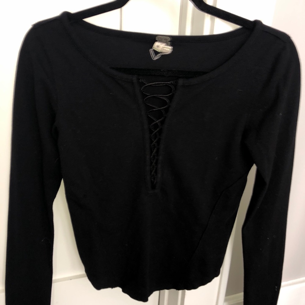 We the free black tie up tee